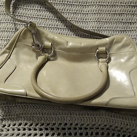 Coach - Picture 3 of 11